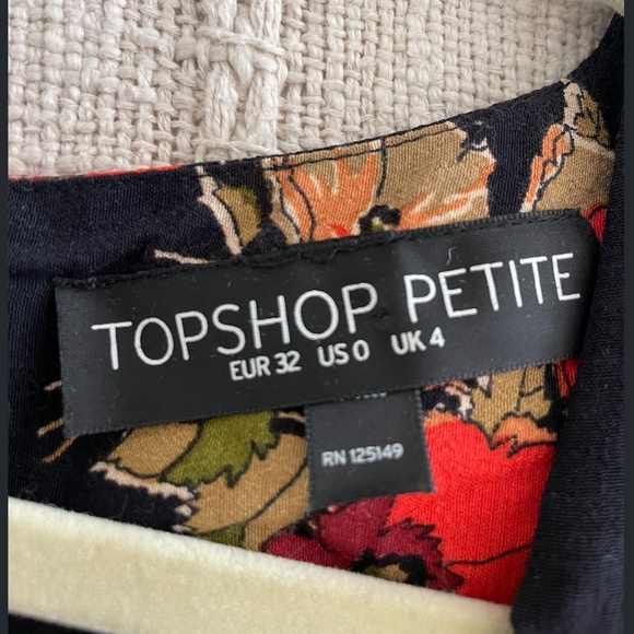 Topshop PETITE Black Floral Midi Dress Puff Sleeve US 0 - Picture 2 of 2